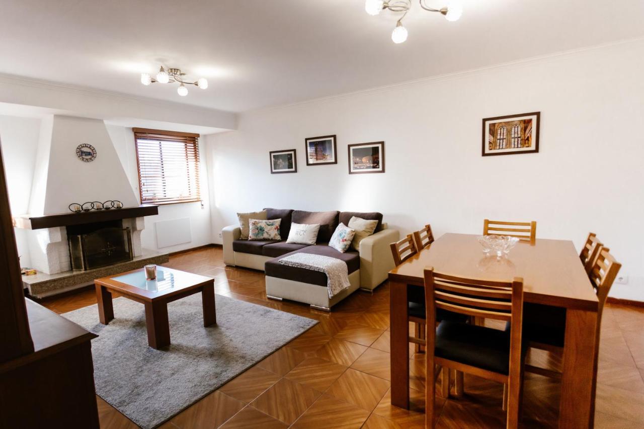 Castle Apartment ギマランイス エクステリア 写真